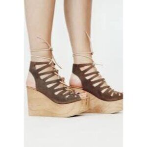 Musse & Cloud Women's Oneka Wedge Sandal‎ Brown Leather Size 9